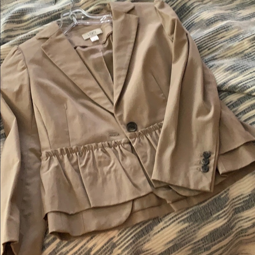 Jacket in Taupe!